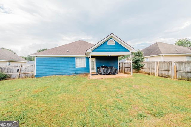 305 Strawbridge Lane, Bonaire, GA 31005