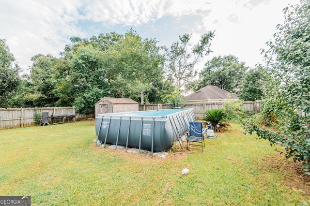 305 Strawbridge Lane, Bonaire, GA 31005