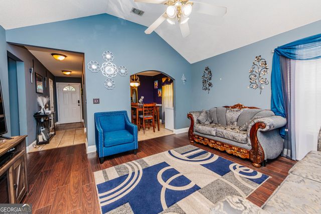 305 Strawbridge Lane, Bonaire, GA 31005