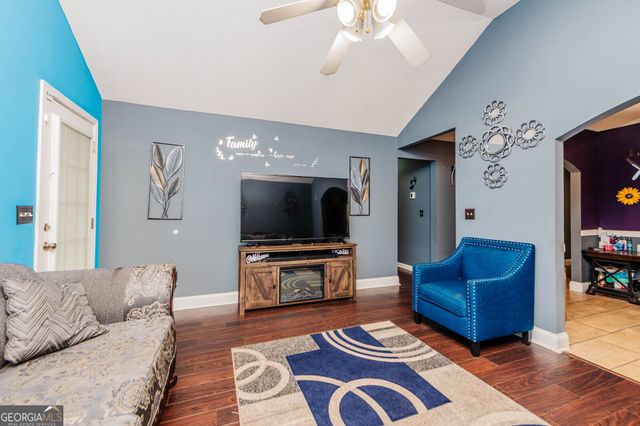 305 Strawbridge Lane, Bonaire, GA 31005