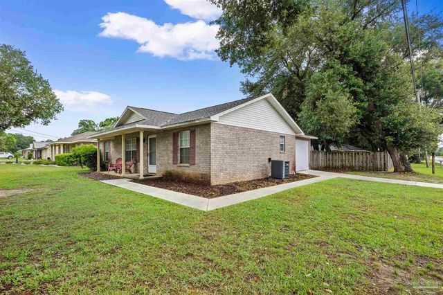 4997 Mayo Cir, Pace, FL 32571