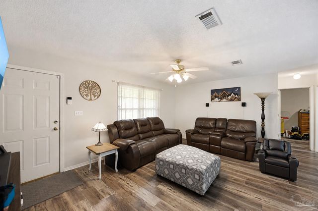 4997 Mayo Cir, Pace, FL 32571