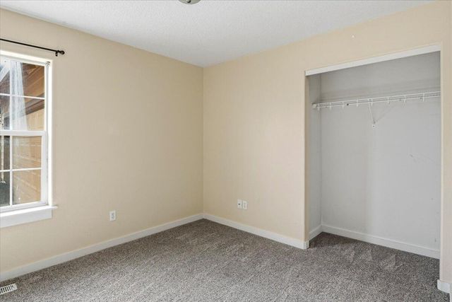 2232 SW Newberry Court, Redmond, OR 97756