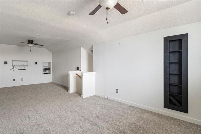 2232 SW Newberry Court, Redmond, OR 97756