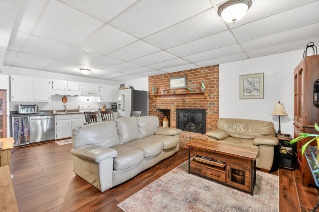 108 Ervin St, Hendersonville, TN 37075