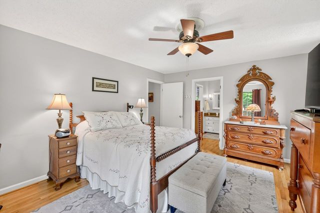 108 Ervin St, Hendersonville, TN 37075