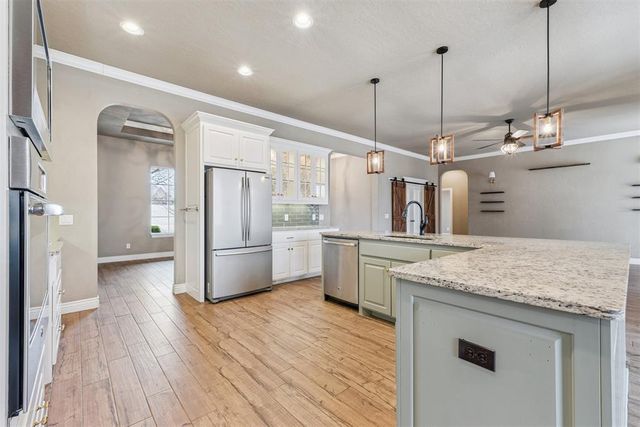 3514 Rivers Edge Court, Newcastle, OK 73065