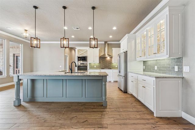 3514 Rivers Edge Court, Newcastle, OK 73065