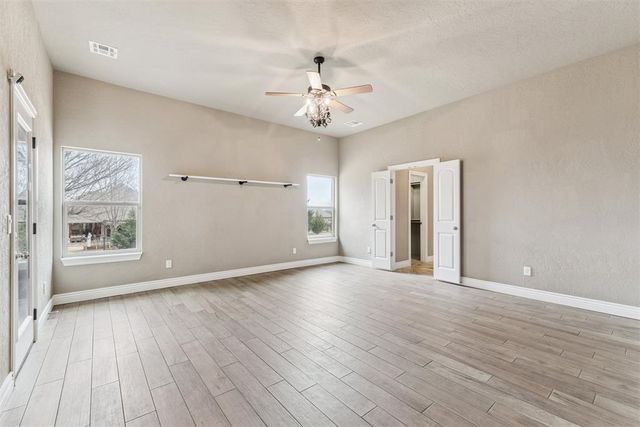 3514 Rivers Edge Court, Newcastle, OK 73065