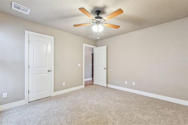 3514 Rivers Edge Court, Newcastle, OK 73065