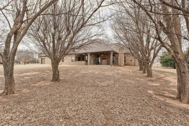 3514 Rivers Edge Court, Newcastle, OK 73065