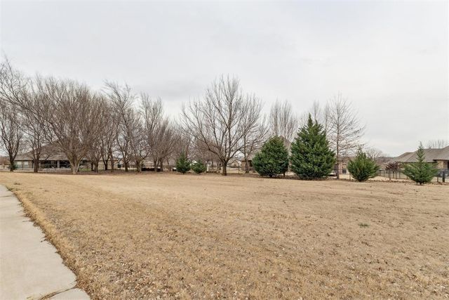 3514 Rivers Edge Court, Newcastle, OK 73065