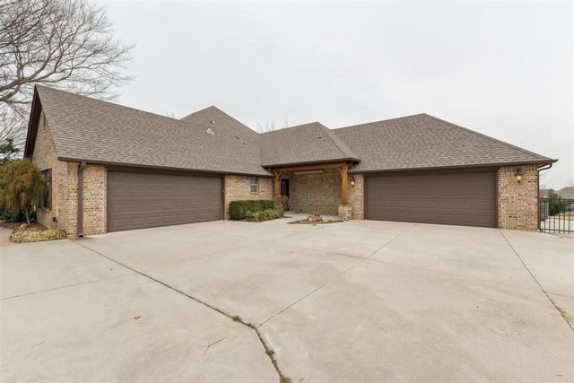3514 Rivers Edge Court, Newcastle, OK 73065
