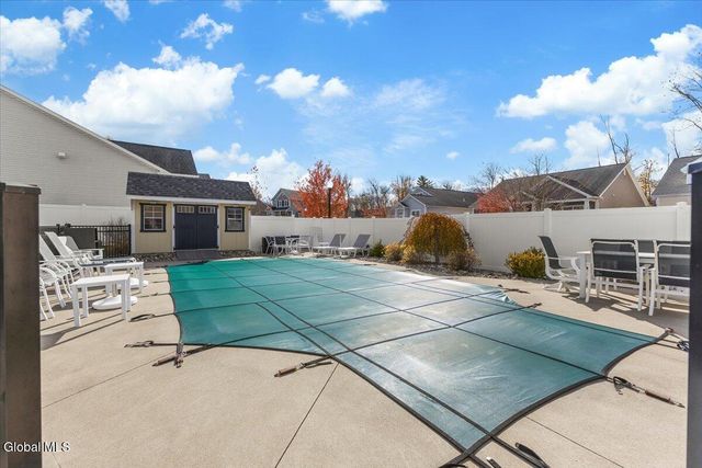 15 Stonebridge Drive, Ballston, NY 12019