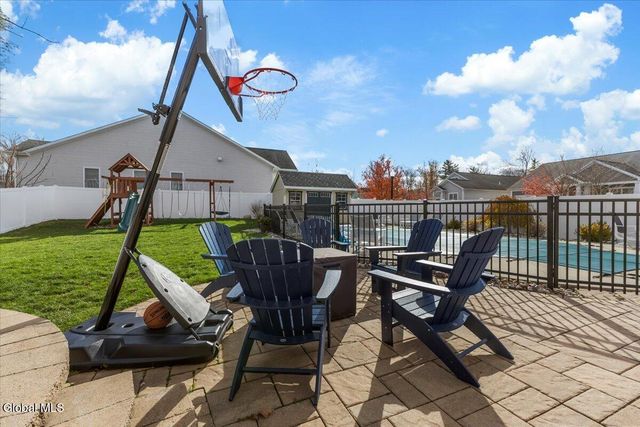 15 Stonebridge Drive, Ballston, NY 12019