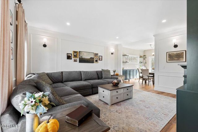 15 Stonebridge Drive, Ballston, NY 12019