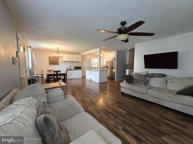 109 MERRITT AVE, Douglassville, PA 19518