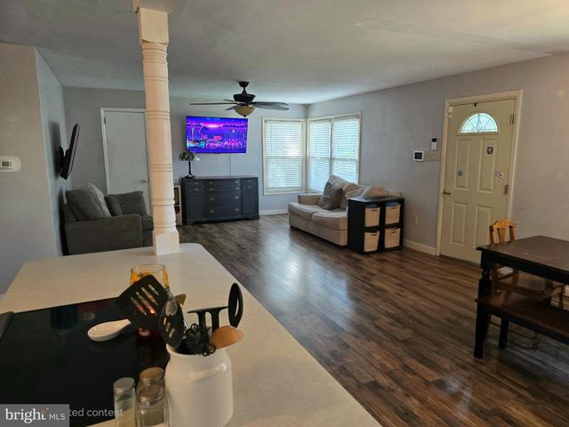 109 MERRITT AVE, Douglassville, PA 19518