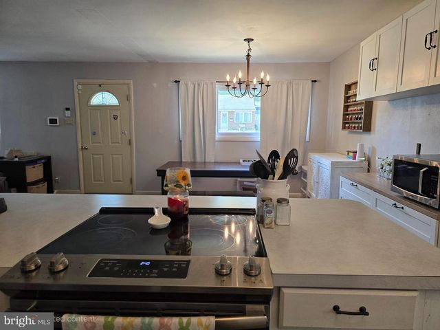 109 MERRITT AVE, Douglassville, PA 19518