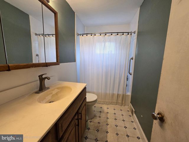 109 MERRITT AVE, Douglassville, PA 19518