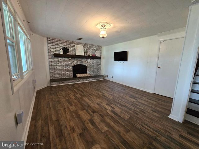 109 MERRITT AVE, Douglassville, PA 19518