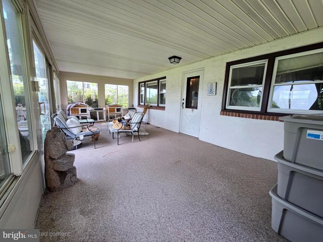 109 MERRITT AVE, Douglassville, PA 19518