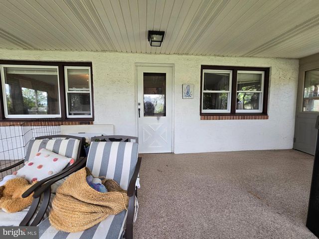 109 MERRITT AVE, Douglassville, PA 19518