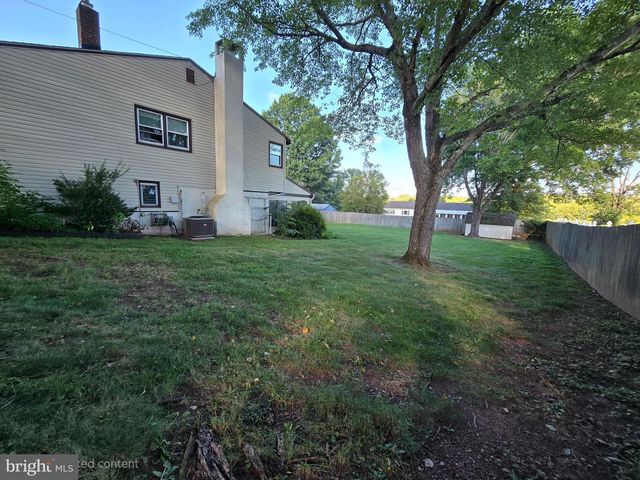 109 MERRITT AVE, Douglassville, PA 19518