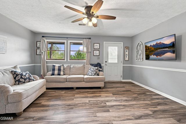 420 Hayes Drive, Kodak, TN 37764