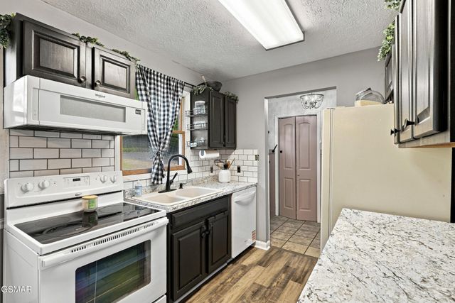 420 Hayes Drive, Kodak, TN 37764