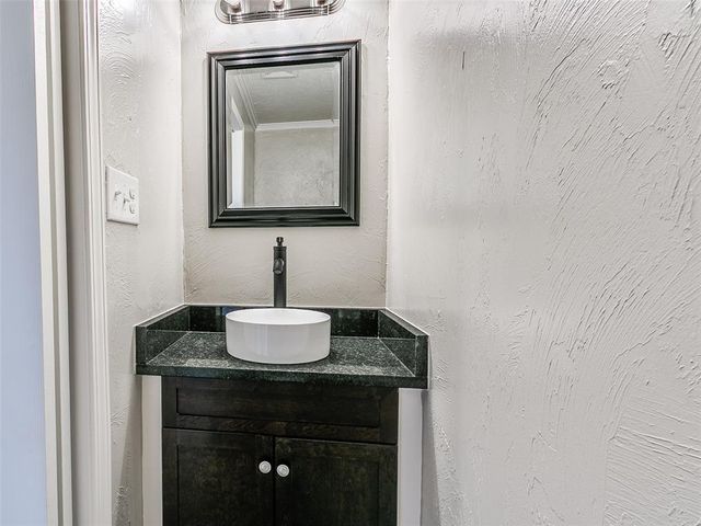 19329 Rock Spring Drive, Newalla, OK 74857