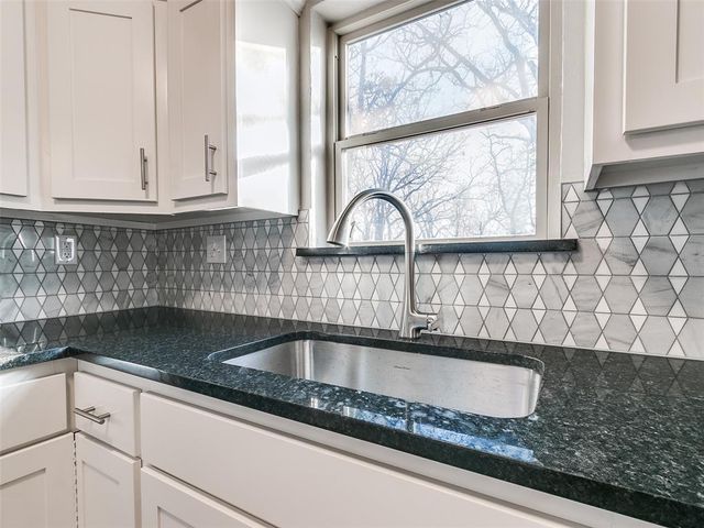 19329 Rock Spring Drive, Newalla, OK 74857