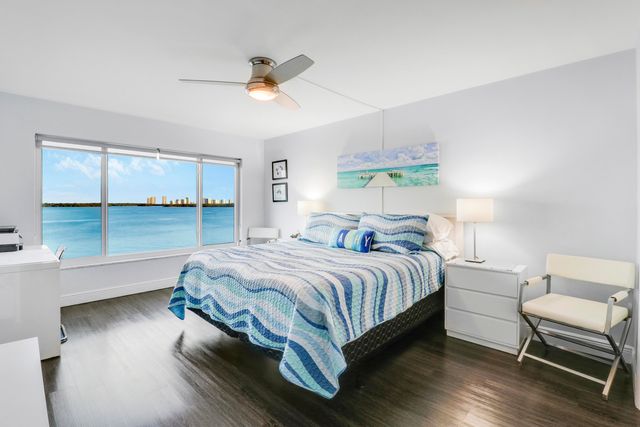 52 Yacht Club Drive 402, North Palm Beach, FL 33408