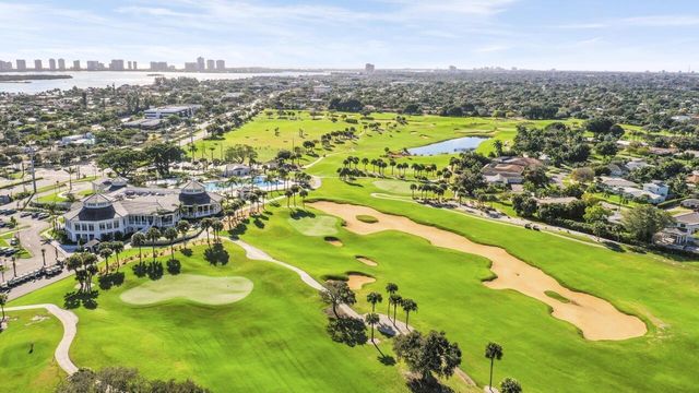 52 Yacht Club Drive 402, North Palm Beach, FL 33408