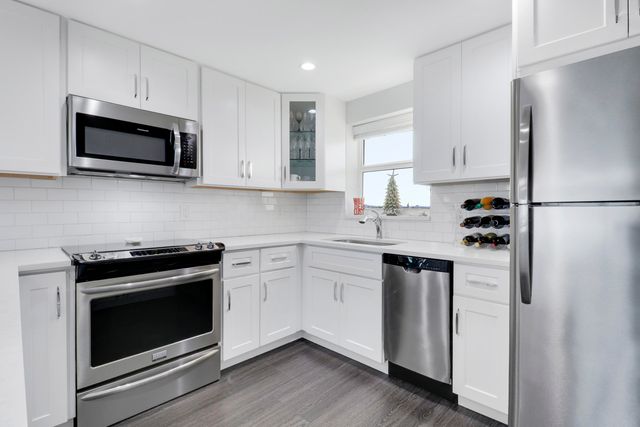 52 Yacht Club Drive 402, North Palm Beach, FL 33408