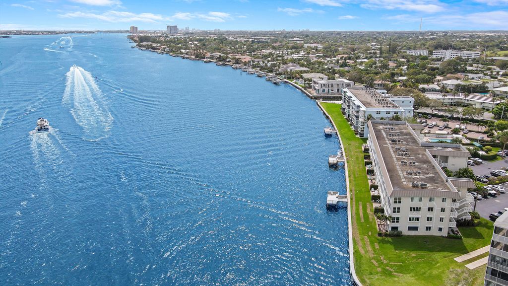 52 Yacht Club Drive 402, North Palm Beach, FL 33408