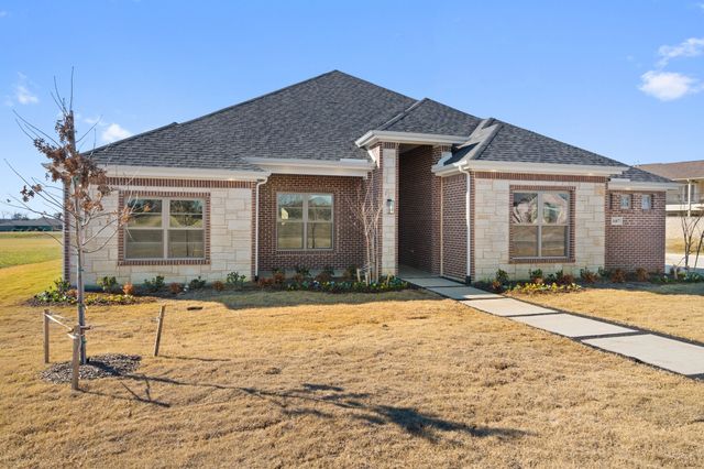 1607 Pebble Beach Lane, Cedar Hill, TX 75104
