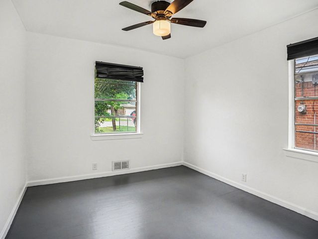 813 32nd Street, Grand Prairie, TX 75050