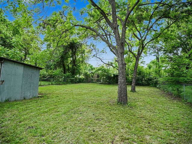 813 32nd Street, Grand Prairie, TX 75050
