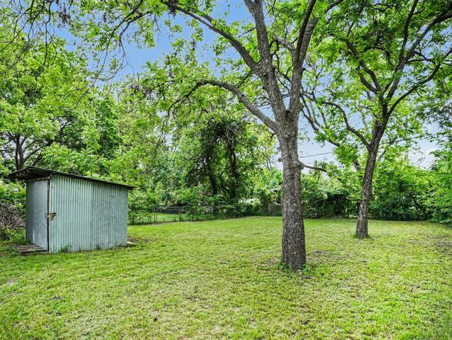 813 32nd Street, Grand Prairie, TX 75050