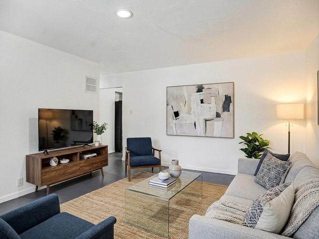 813 32nd Street, Grand Prairie, TX 75050