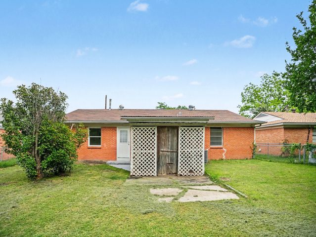 813 32nd Street, Grand Prairie, TX 75050