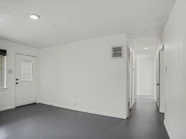 813 32nd Street, Grand Prairie, TX 75050