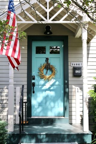 124 Mount Pleasant Ave 1 -Winter, Gloucester, MA 01930