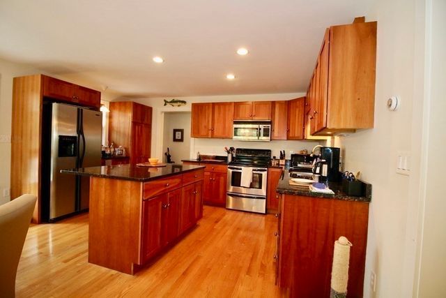 124 Mount Pleasant Ave 1 -Winter, Gloucester, MA 01930