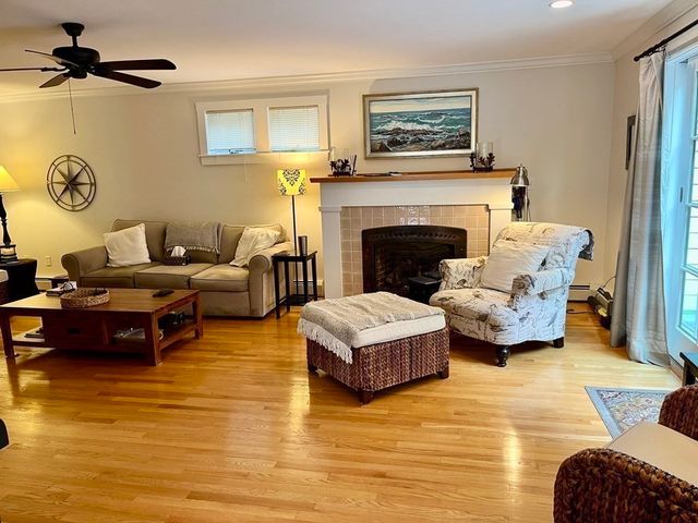 124 Mount Pleasant Ave 1 -Winter, Gloucester, MA 01930