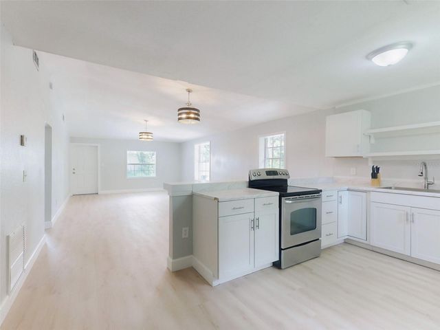 1103 WASHINGTON STREET, New Smyrna Beach, FL 32168