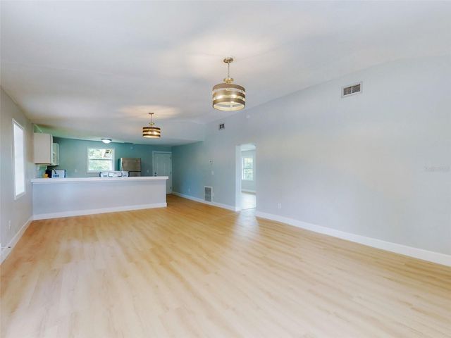 1103 WASHINGTON STREET, New Smyrna Beach, FL 32168