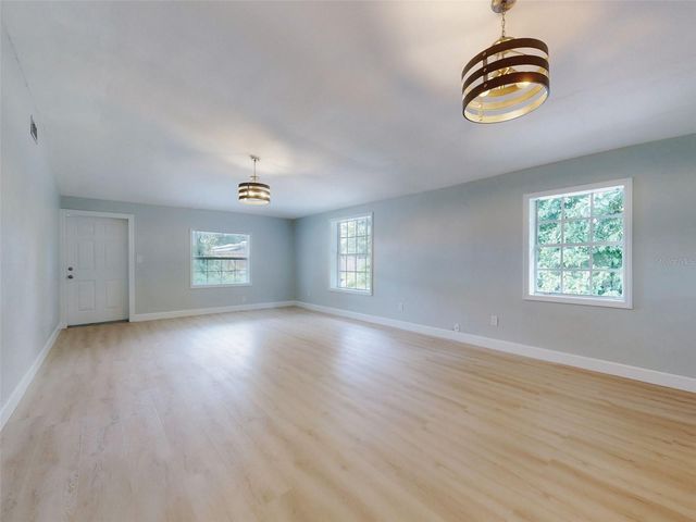 1103 WASHINGTON STREET, New Smyrna Beach, FL 32168
