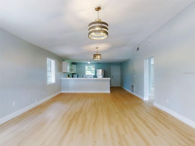 1103 WASHINGTON STREET, New Smyrna Beach, FL 32168